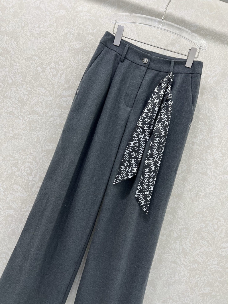 Ch**el long pants